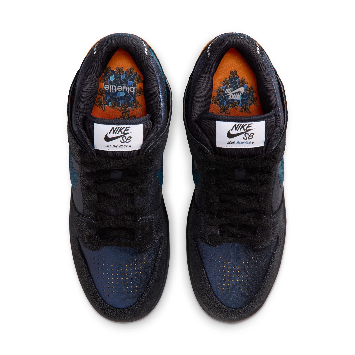 Top of Black and marina Nike SB Dunk Low Pro men's skateboarding sneaker on a white background