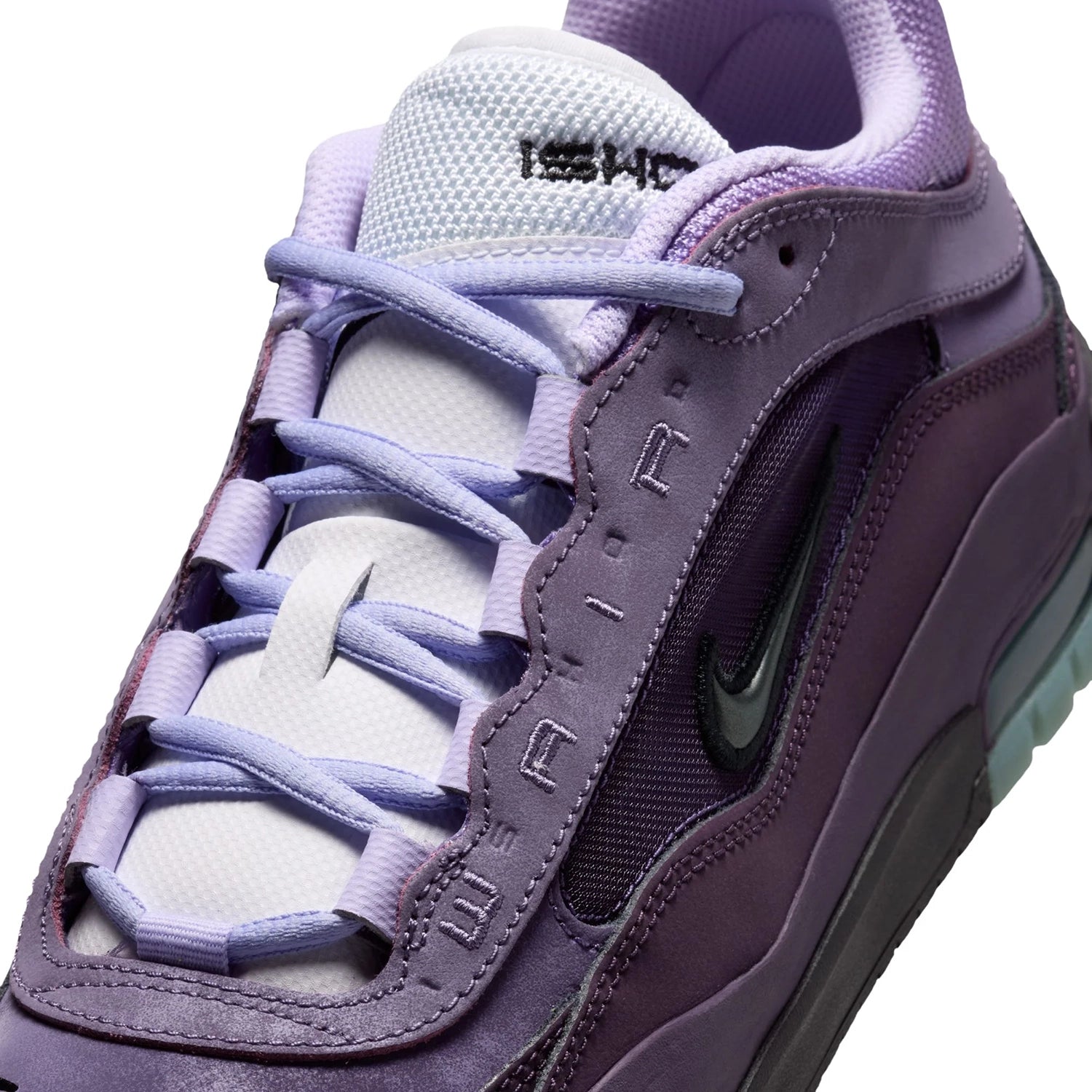 Toe of Grand purple black and noble purple Nike SB Air Max Ishod Wair pro model men's skateboard sneaker on a white background