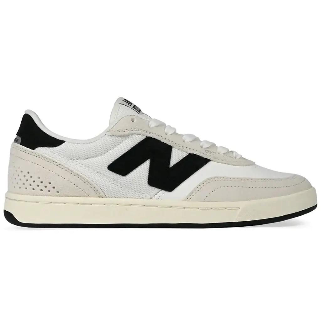 New Balance Numeric NM440 V2 shoe in Sea Salt and Black, featuring a modern design and durable construction.