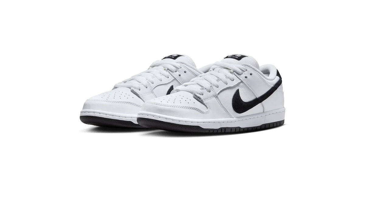 DROP: Nike SB Dunk Low "Suede Swoosh"