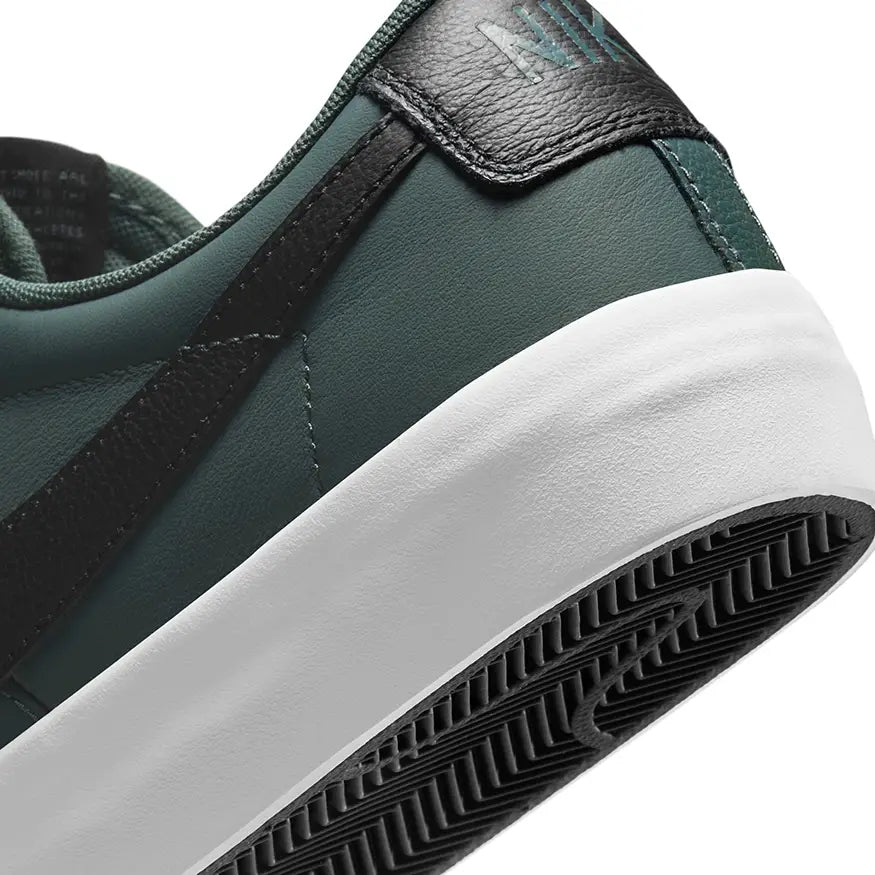 Nike SB Zoom Blazer Low Pro GT Shoes