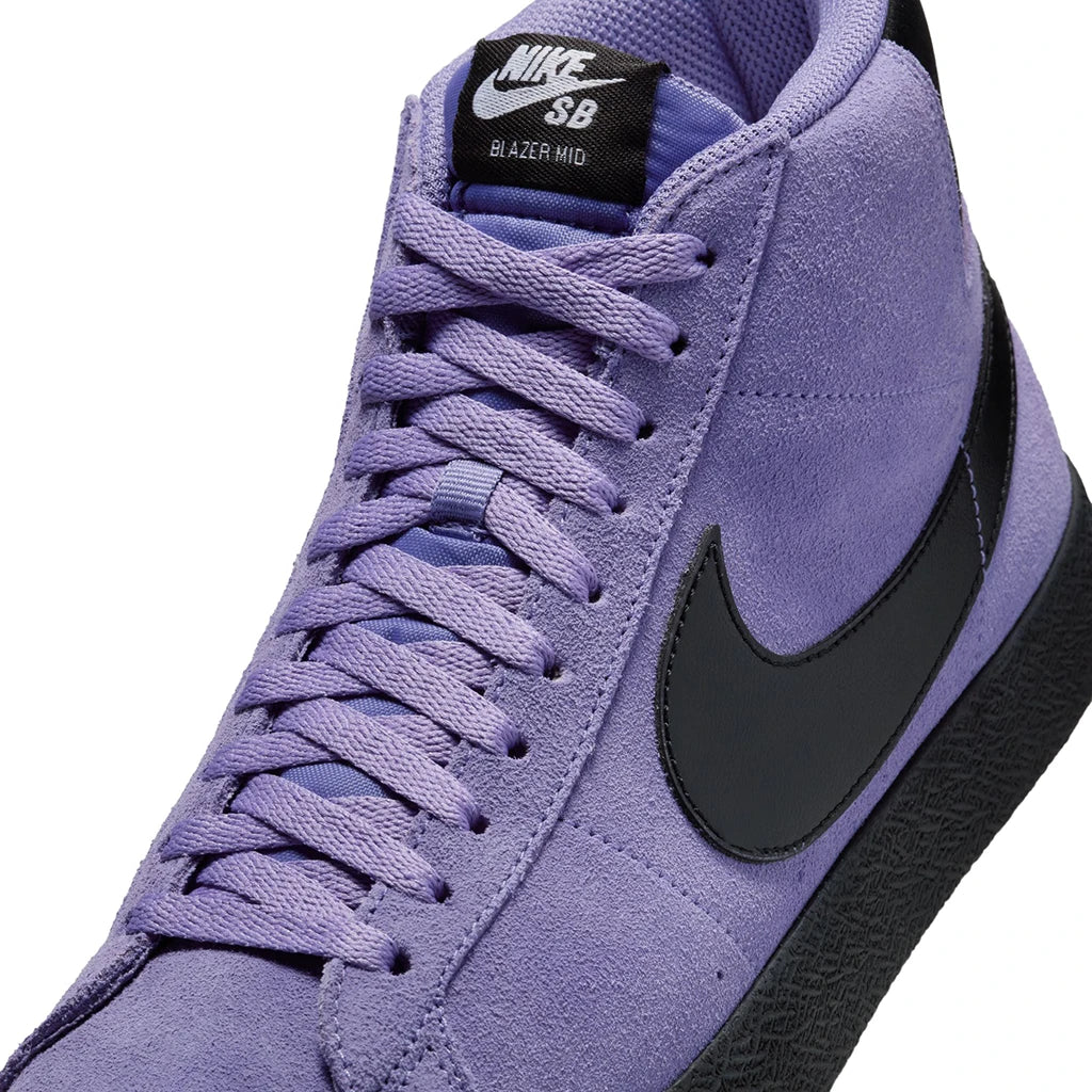 Nike SB Zoom Blazer Mid Pro Shoes