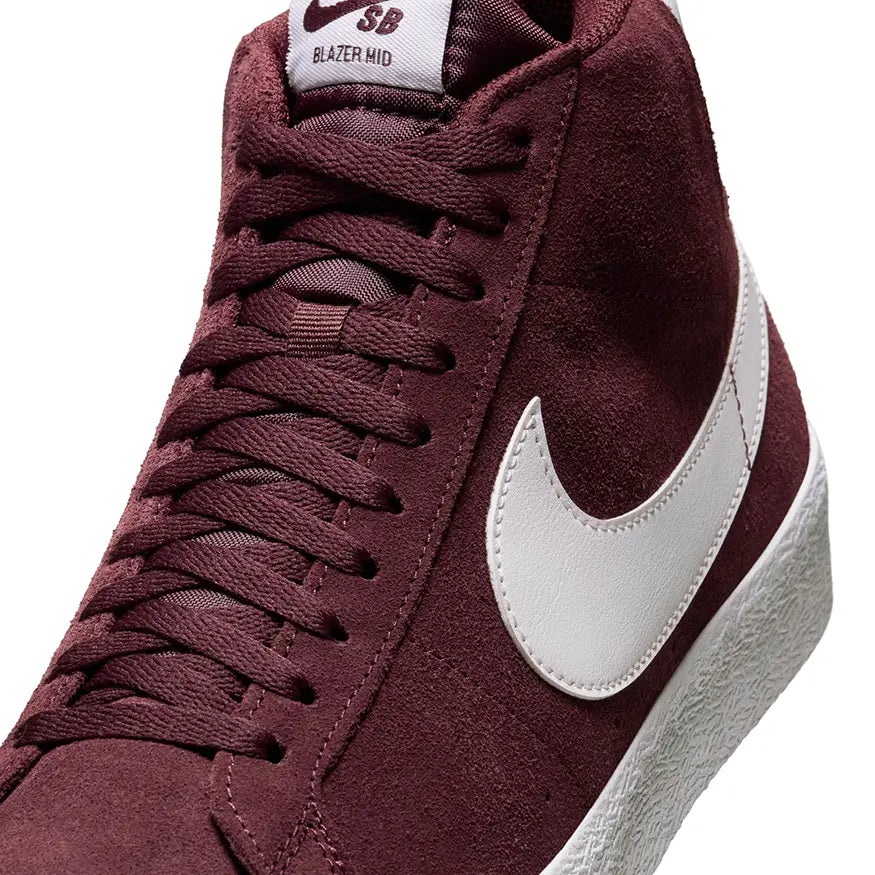 Nike SB Zoom Blazer Mid Pro Shoes