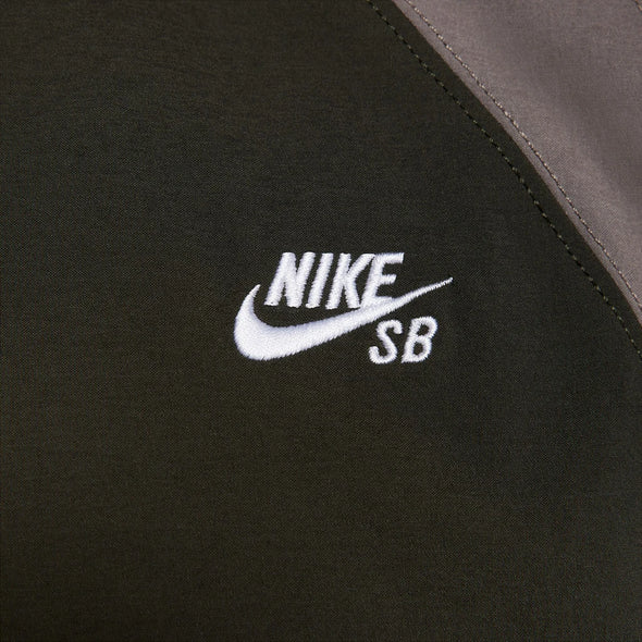 Pantalón Nike SB Skate con doble rodilla - Marrón